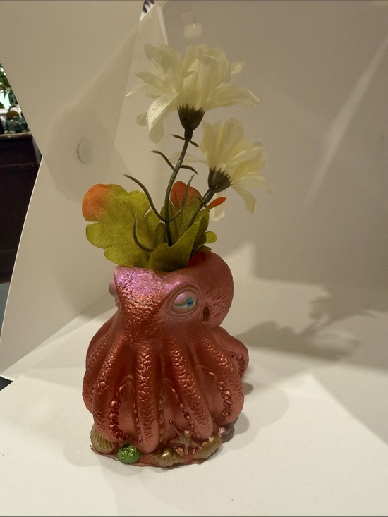 Handmade Other - Resin Octopus Vase in Shimmery Coral Pink